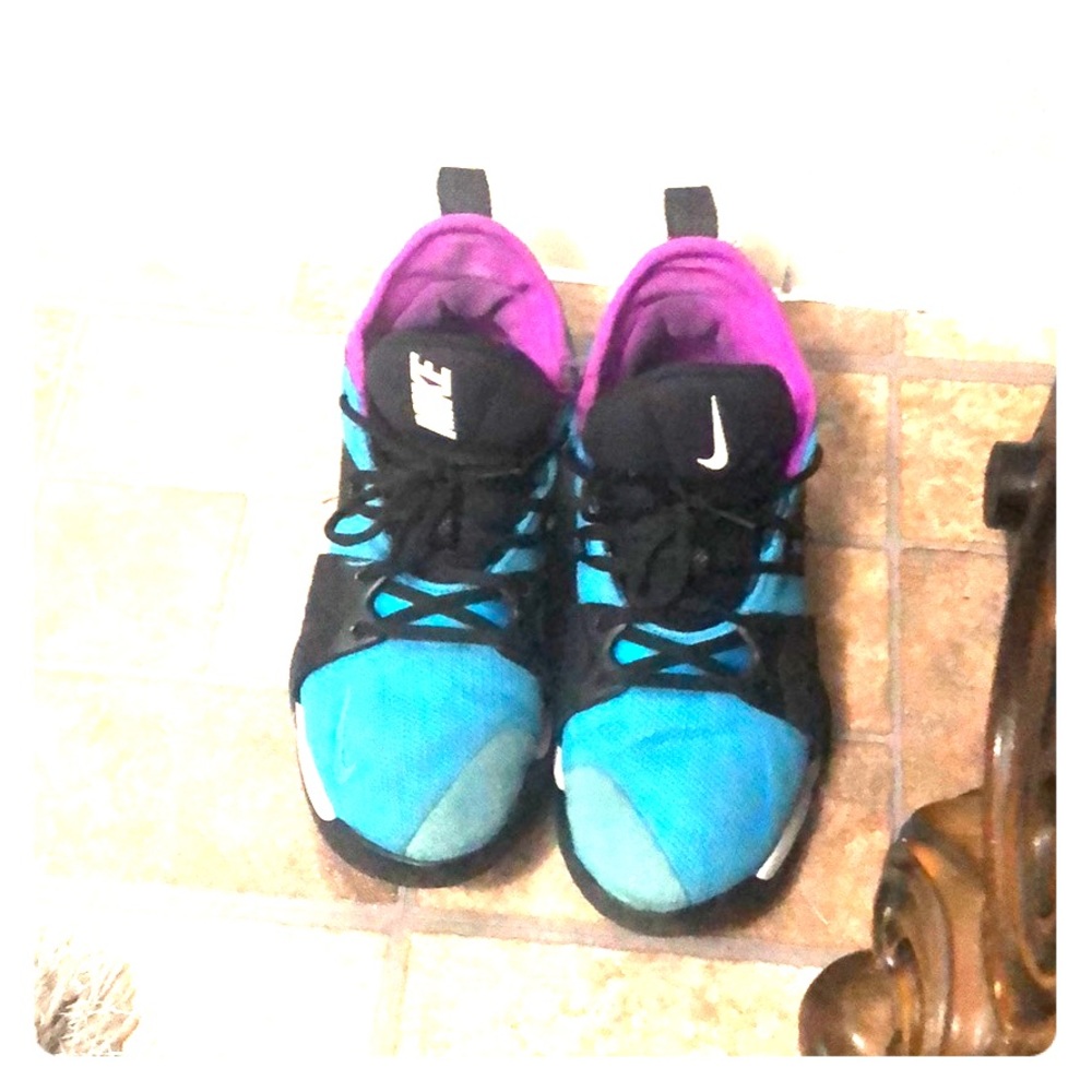 Nike pg2 basketball